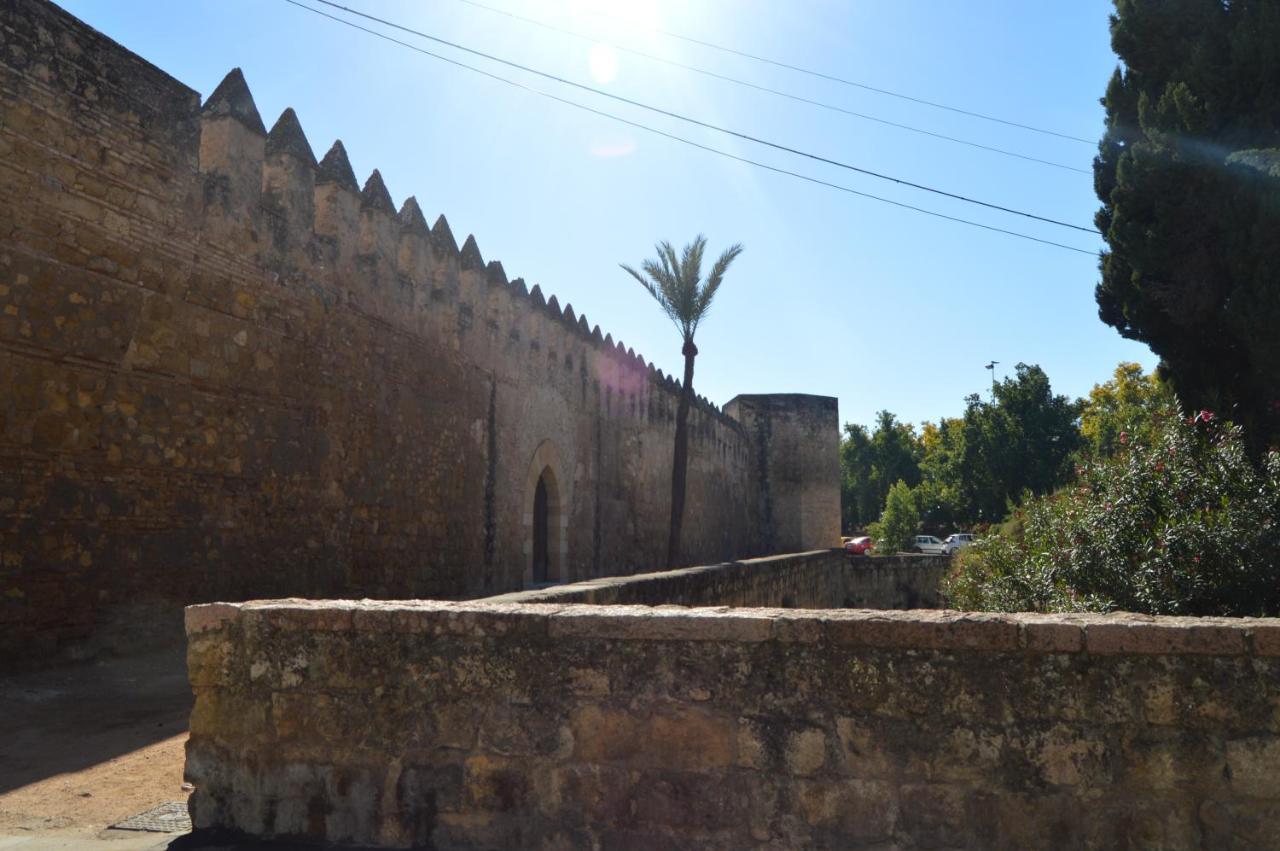 Puerta Sevilla Parking Gratis Cordoba Exterior photo