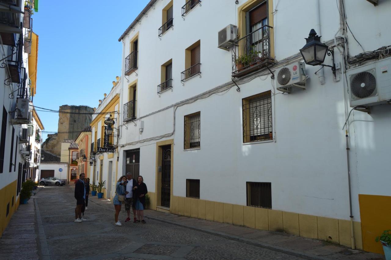 Puerta Sevilla Parking Gratis Cordoba Exterior photo
